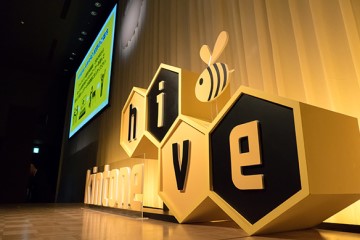 B2B Conference, speach at the stage, Kinton hive.